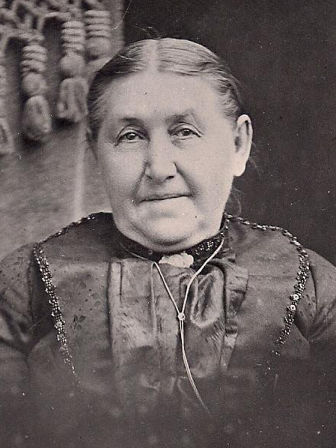 Esther Ann Eldredge (1839 - 1925) Profile